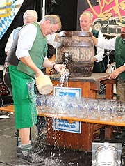 Anstich am 05.07.2019 auf dem Unterhachinger Bürgerfest {Foto. Martin Schmitz)